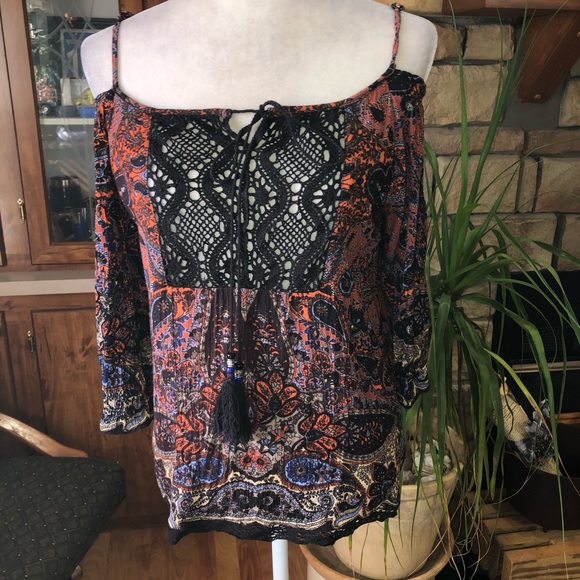 ANGIE SIZE LARGE MULTICOLORED COLD SHOULDER BOHO STYLE BLOUSE PAISLEY PATTERN - Picture 1 of 4